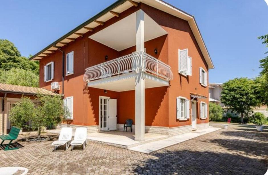 Pace, Luminosita E Comodita A Due Passi Dal Garda Вольта-Мантована Экстерьер фото